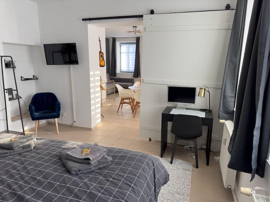 Loft With Gym - Kitchen / Wifi / Free Parking *